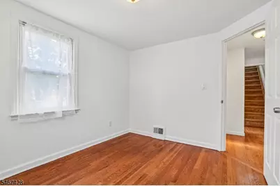239 Bradford Ave, Linden, NJ 07036 - Photo 19
