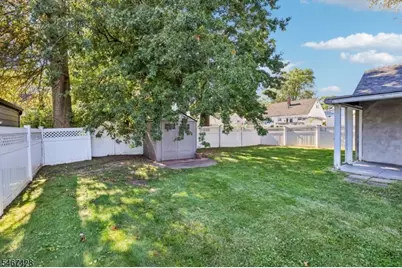 239 Bradford Ave, Linden, NJ 07036 - Photo 35