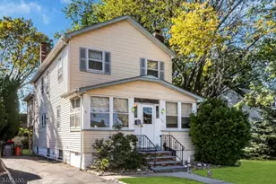 416 Roosevelt St, Roselle Park, NJ 07204 - Photo 1