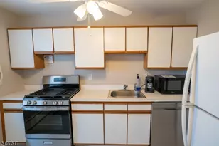 1126 Valley Rd, Wayne, NJ 07470 - Photo 7