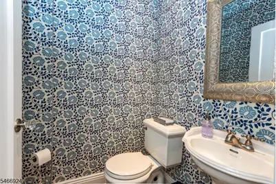 25 Norman Rd, Montclair, NJ 07043 - Photo 7