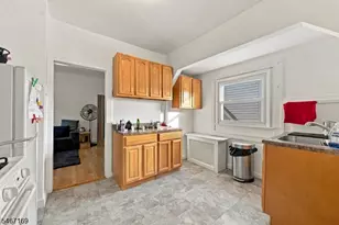 61 Spring St, Bloomfield, NJ 07003 - Photo 17