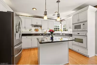 10 Macintosh Dr, Andover Township, NJ 07848 - Photo 9