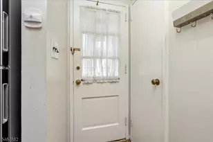 585 Trinity Pl, Westfield, NJ 07090 - Photo 23