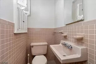 585 Trinity Pl, Westfield, NJ 07090 - Photo 19