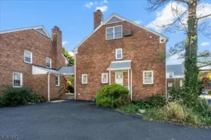 585 Trinity Pl, Westfield, NJ 07090 - Photo 29