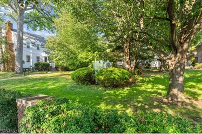 585 Trinity Pl #N, Westfield, NJ 07090 - Photo 27