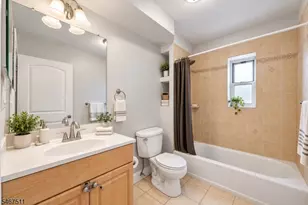 70 S Munn Ave, East Orange, NJ 07018 - Photo 15