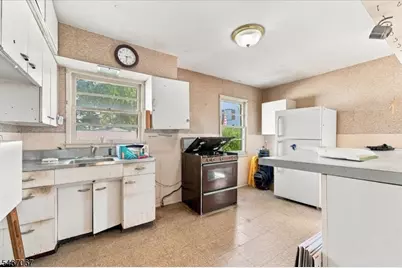 2 Dawn Dr, Clark Township, NJ 07066 - Photo 23