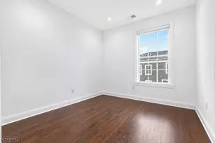 18 Parkside Ln, Teaneck Township, NJ 07666 - Photo 17