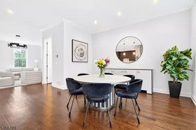 18 Parkside Ln, Teaneck Township, NJ 07666 - Photo 5