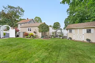 58 N Hillside Ave, Roxbury Township, NJ 07847 - Photo 5