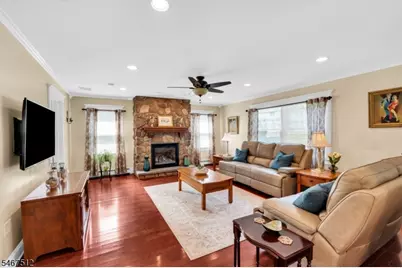 58 N Hillside Ave, Roxbury Township, NJ 07847 - Photo 15