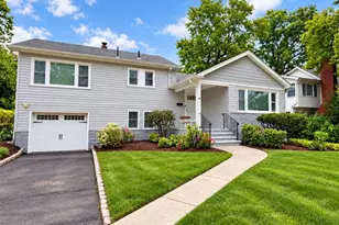42 Lidgerwood Pkwy, Morristown, NJ 07960 - Photo 1
