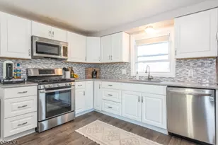 322 Broughton Ave, Bloomfield, NJ 07003 - Photo 7