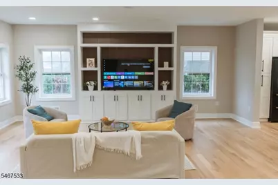 138 5th St, Saddle Brook Township, NJ 07663 - Photo 11