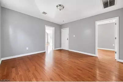 196 Fairmount Ave, Newark, NJ 07103 - Photo 21