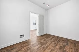 196 Fairmount Ave, Newark, NJ 07103 - Photo 9