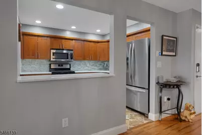 92 Edgefield Dr, Parsippany, NJ 07950 - Photo 9