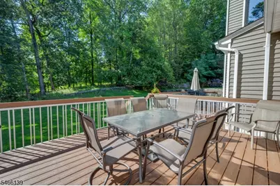 92 Edgefield Dr, Parsippany, NJ 07950 - Photo 35
