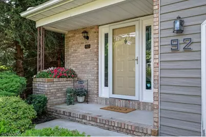 92 Edgefield Dr, Parsippany, NJ 07950 - Photo 3
