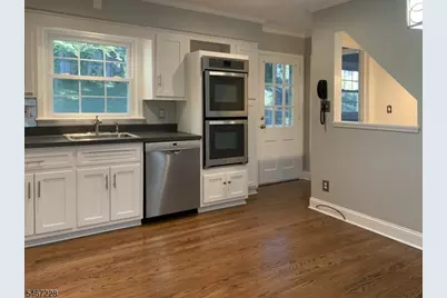 9 Harrison Ct, Summit, NJ 07901 - Photo 9