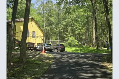10 Hardwick Rd, Hardwick Township, NJ 07825 - Photo 17