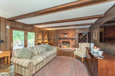 115 Churchill Dr, Clifton, NJ 07013 - Photo 5
