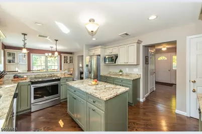 9 Old Traveled Way, Roxbury Township, NJ 07852 - Photo 9