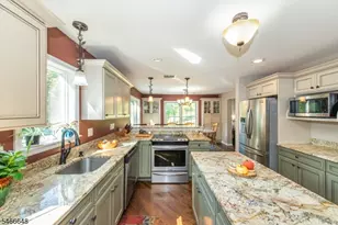 9 Old Traveled Way, Roxbury Township, NJ 07852 - Photo 7