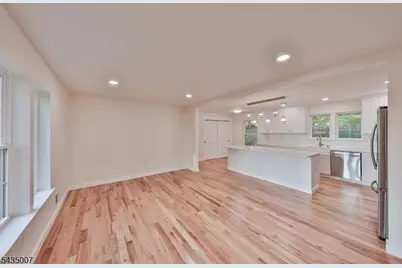 90 Chestnut St, Morristown, NJ 07960 - Photo 27