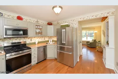 36 Manor Ave, Pequannock Township, NJ 07444 - Photo 9
