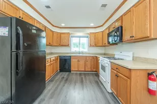 21 Walsh Rd, Franklin, NJ 07416 - Photo 3