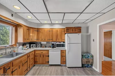 130 Rowland Ave, Clifton, NJ 07012 - Photo 5
