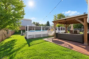 15 Foxwood Dr, Franklin Township, NJ 08873 - Photo 27