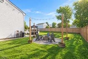 15 Foxwood Dr, Franklin Township, NJ 08873 - Photo 29