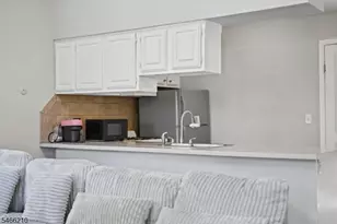 1 Red Lodge Dr, Vernon, NJ 07462 - Photo 9