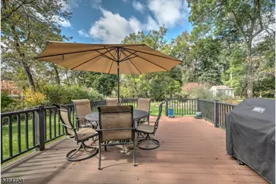 52 Crescent Rd, Livingston, NJ 07039 - Photo 5