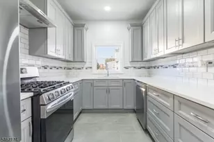 137 Amherst St, East Orange, NJ 07018 - Photo 3
