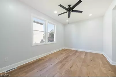 137 Amherst St, East Orange, NJ 07018 - Photo 9