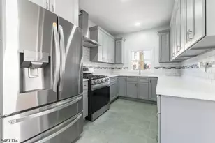 137 Amherst St, East Orange, NJ 07018 - Photo 13