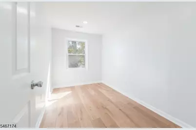 137 Amherst St, East Orange, NJ 07018 - Photo 21