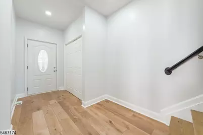 137 Amherst St, East Orange, NJ 07018 - Photo 5