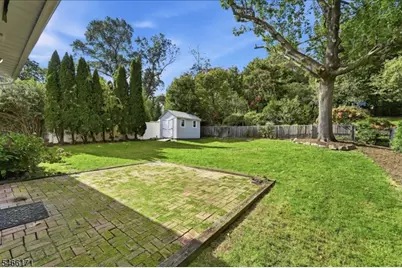 38 Forest Ave, Verona, NJ 07044 - Photo 9