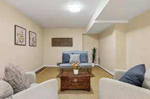22 Dowitcher Ct, Wayne, NJ 07470 - Photo 37