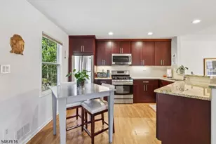 22 Dowitcher Ct, Wayne, NJ 07470 - Photo 13