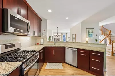 22 Dowitcher Ct, Wayne, NJ 07470 - Photo 15