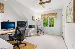 22 Dowitcher Ct, Wayne, NJ 07470 - Photo 31