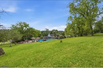 18 West Valley Brook Rd, Washington Township, NJ 07853 - Photo 43
