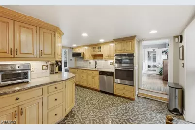 18 West Valley Brook Rd, Washington Township, NJ 07853 - Photo 15